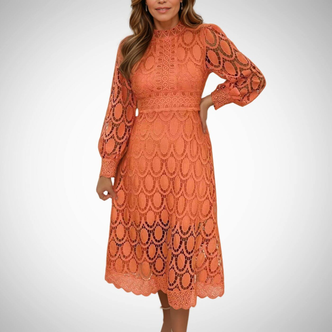 Veronika | Elegantselt pitsiline maxi kleit